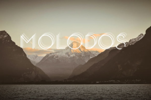 Molodos Light: The Sans Serif Font That Elevates Your Digital Campaigns